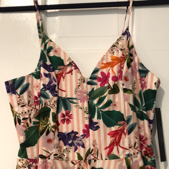 Dress - Picture 2 of 7